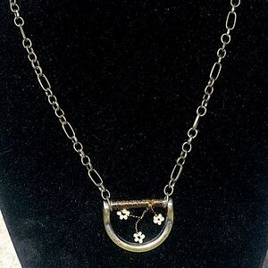 New Boutique Gold Necklace with White Floral Beaded Pendant